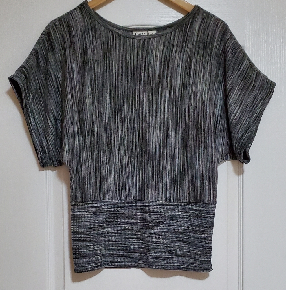 Stylish Gray Women's Knit Top